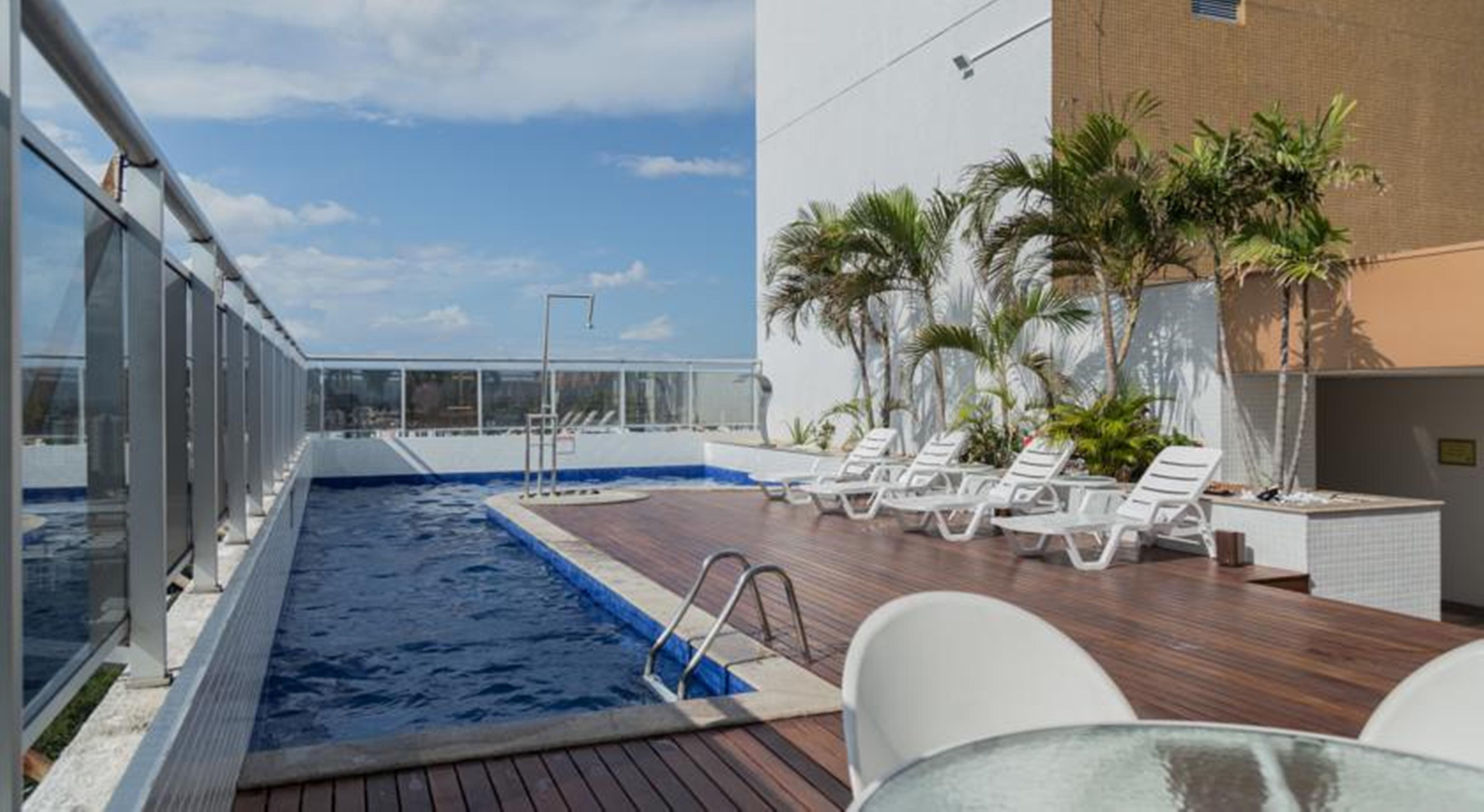Bluee Tree Premium Manaus Aparthotel Exterior photo